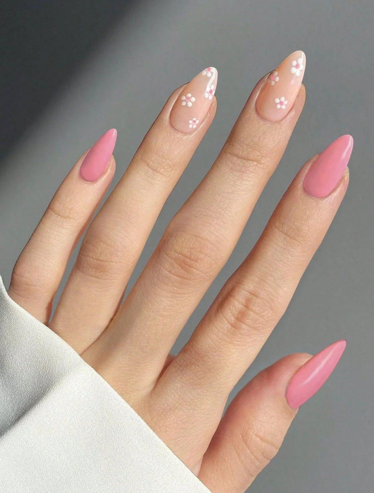 Pink & Nude Floral Almond Nails | Cute Summer Daisy Nail Art